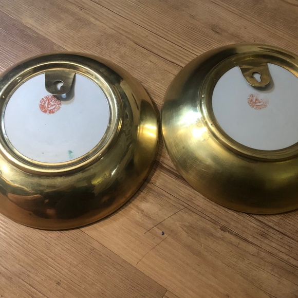 Mid 20th Century Chinese Blossom Enamel Brass Encased Bowl - Picture 10 of 16